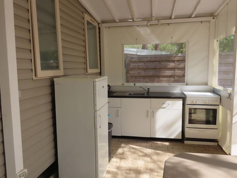 Mobile Home 6-Pers Camping Lei Suves-Cotes D'Azur-Including Airco روكبرون-سور-أرجينس المظهر الخارجي الصورة